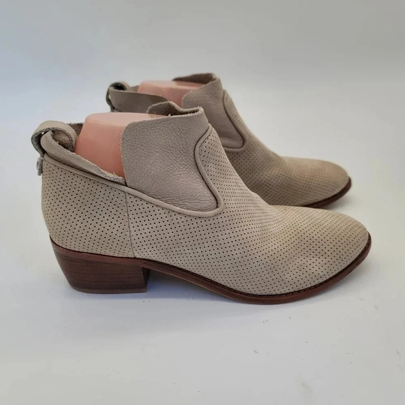 Nurture Leather Medium Heeled Ankle Boots Brown Sz 8.5M Women Shoes Booties - Picture 1 of 10
